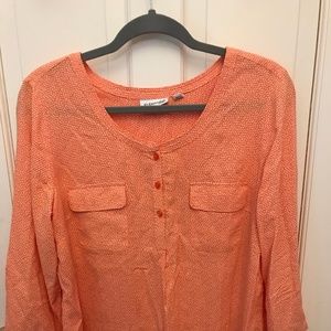 St. John's Bay women's blouse size M. Excellent!!